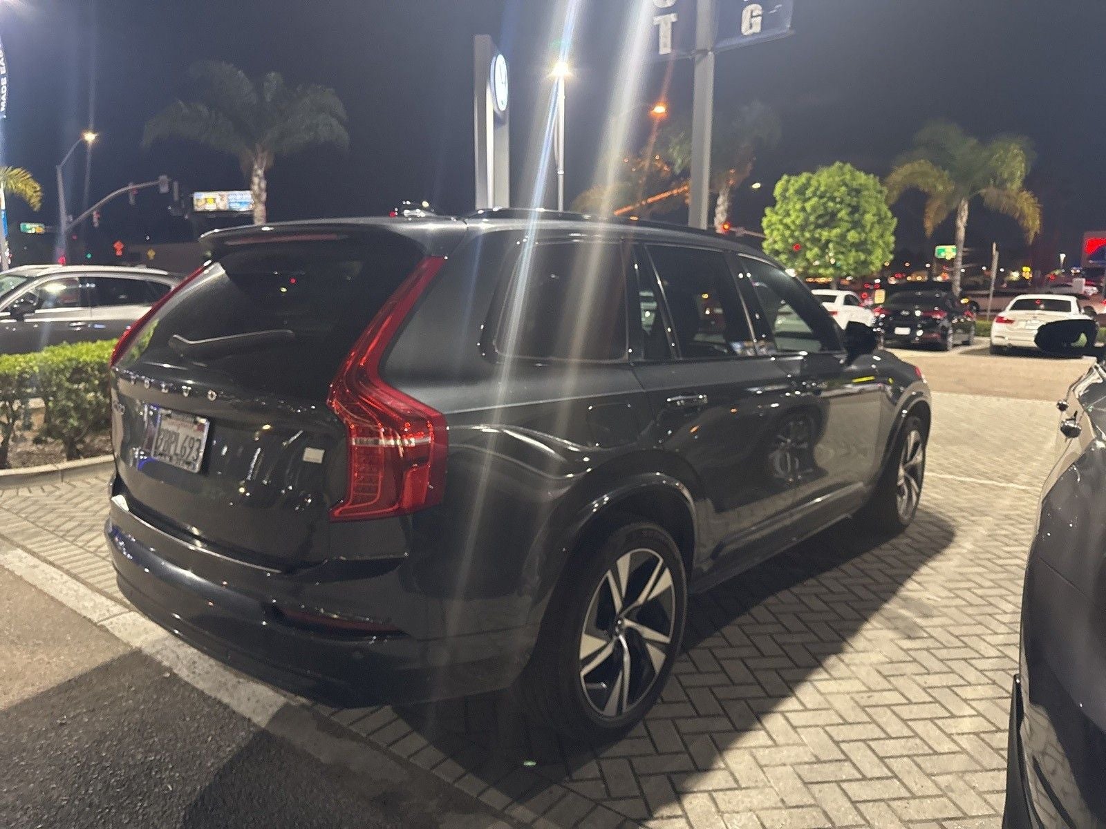 2022 Volvo XC90 Recharge Plug-In Hybrid T8 R-Design Extended Range 7P