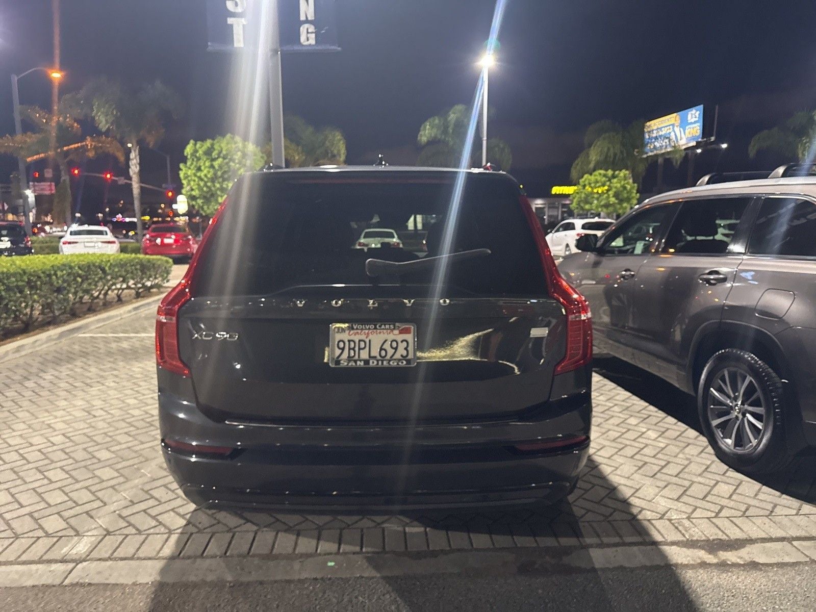 2022 Volvo XC90 Recharge Plug-In Hybrid T8 R-Design Extended Range 7P