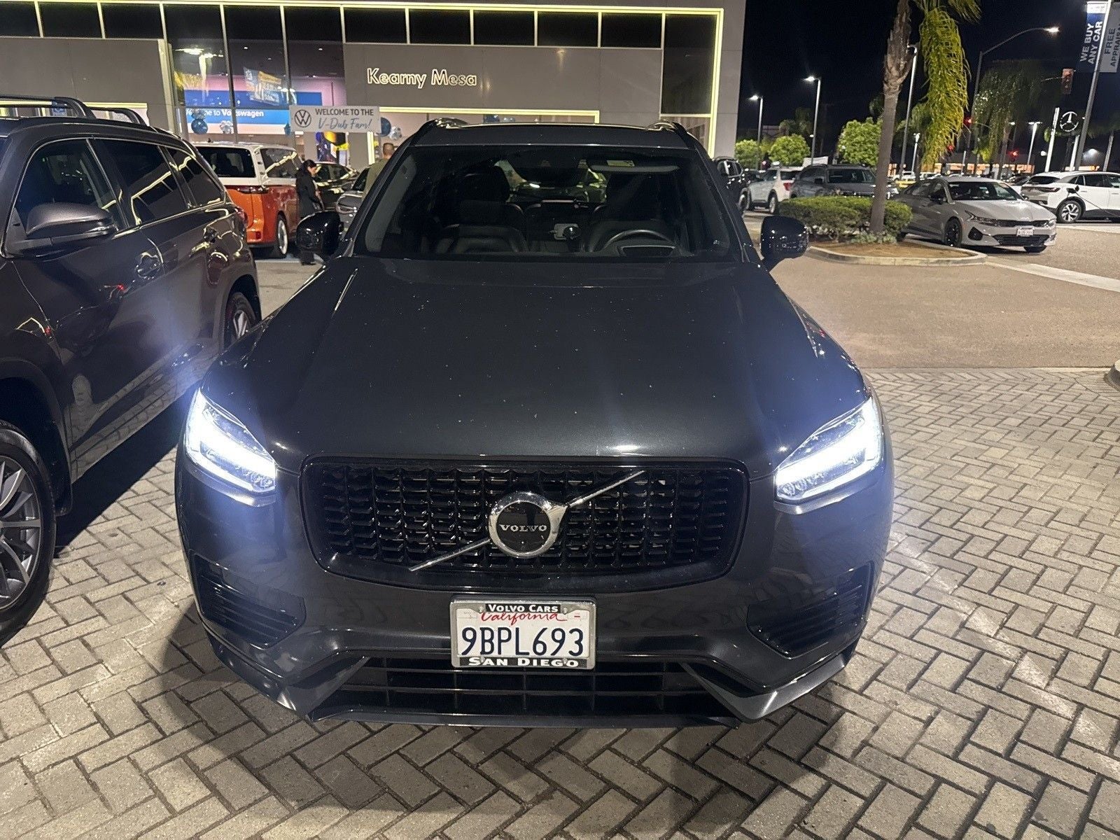 2022 Volvo XC90 Recharge Plug-In Hybrid T8 R-Design Extended Range 7P