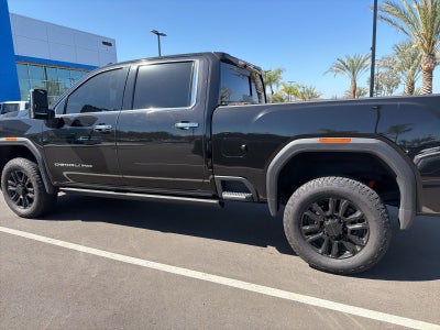 2023 GMC Sierra 2500HD Denali