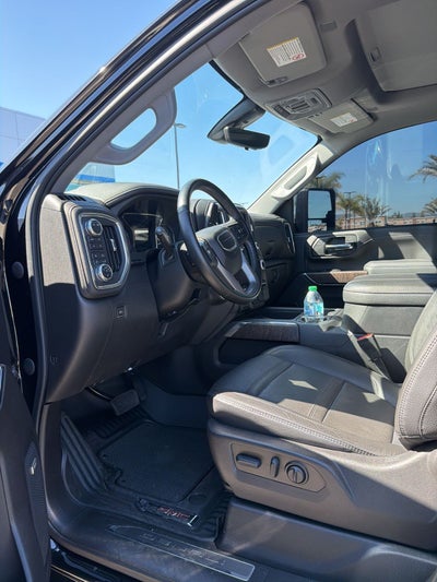 2023 GMC Sierra 2500HD Denali