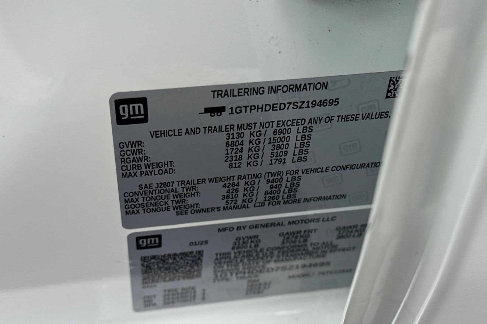 2025 GMC Sierra 1500 SLT