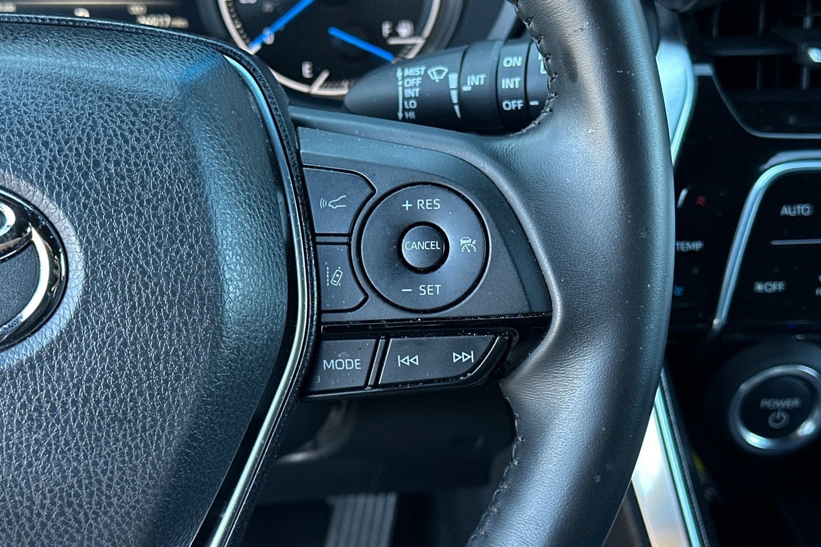 2024 Toyota Venza XLE