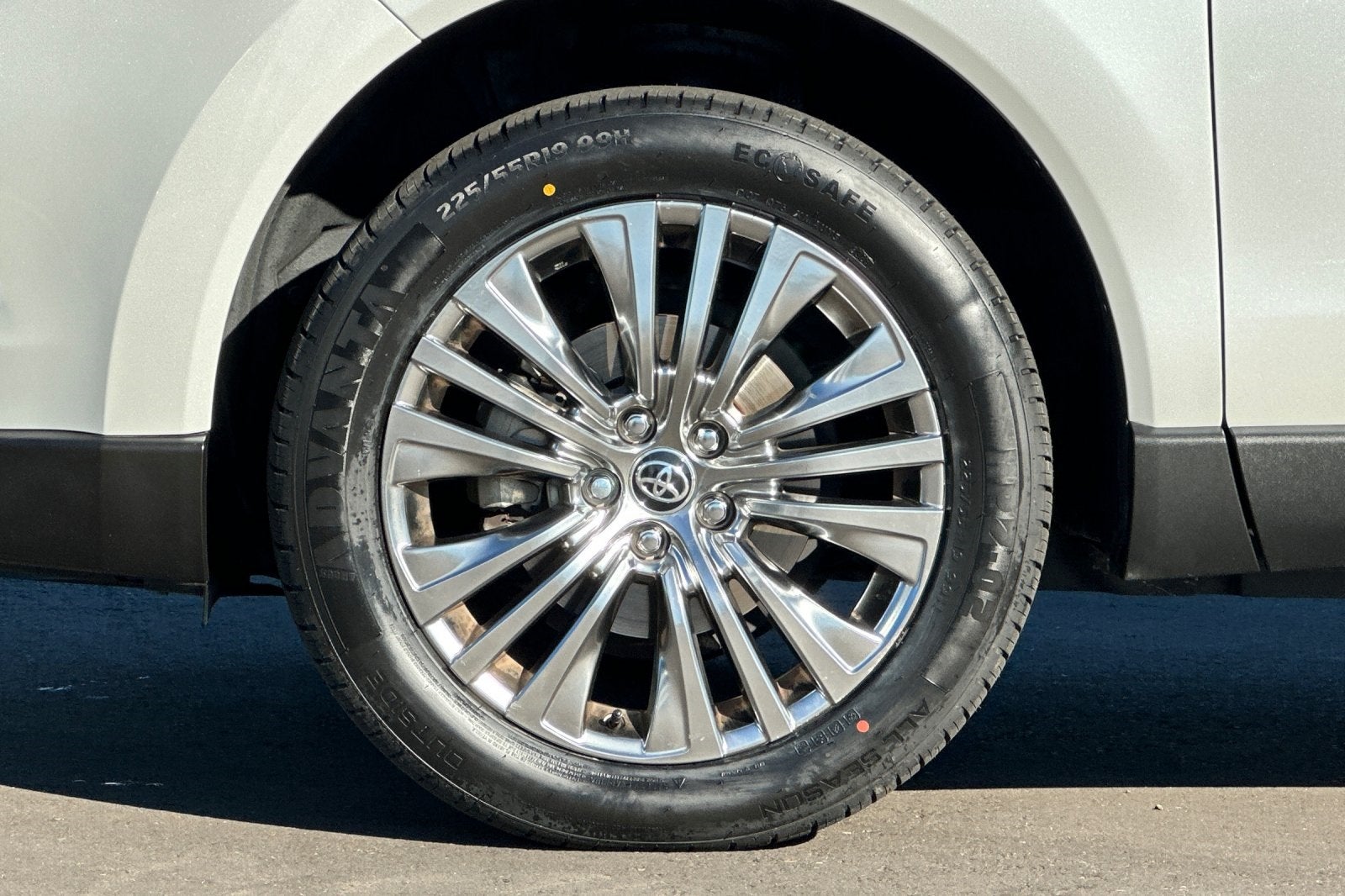 2024 Toyota Venza XLE