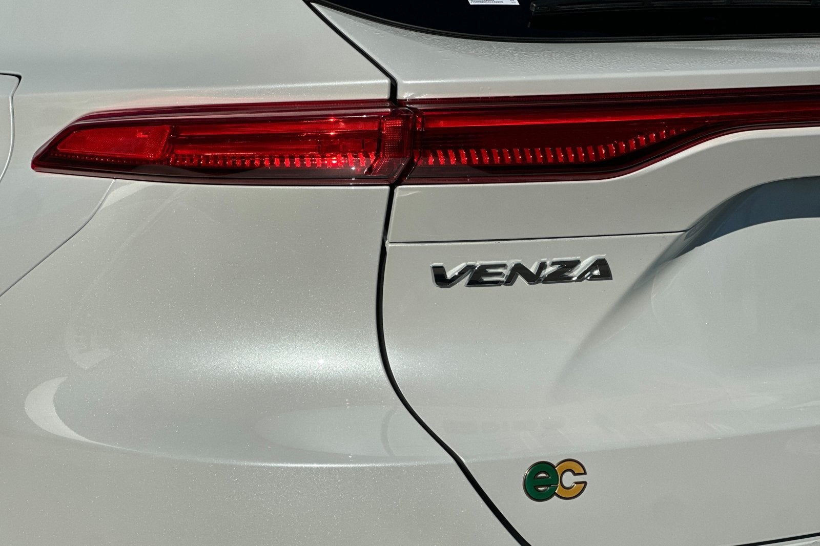 2024 Toyota Venza XLE