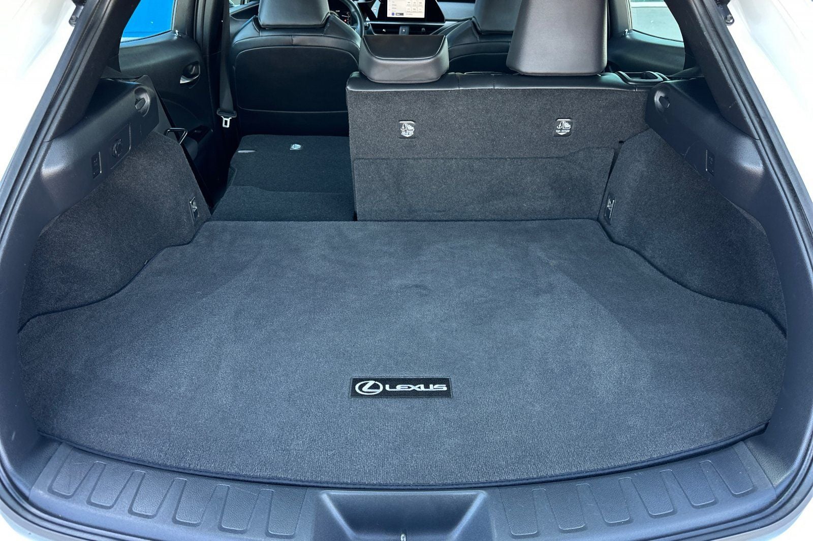 2024 Lexus UX 250h Base