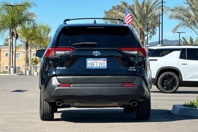 2022 Toyota RAV4 Hybrid XLE