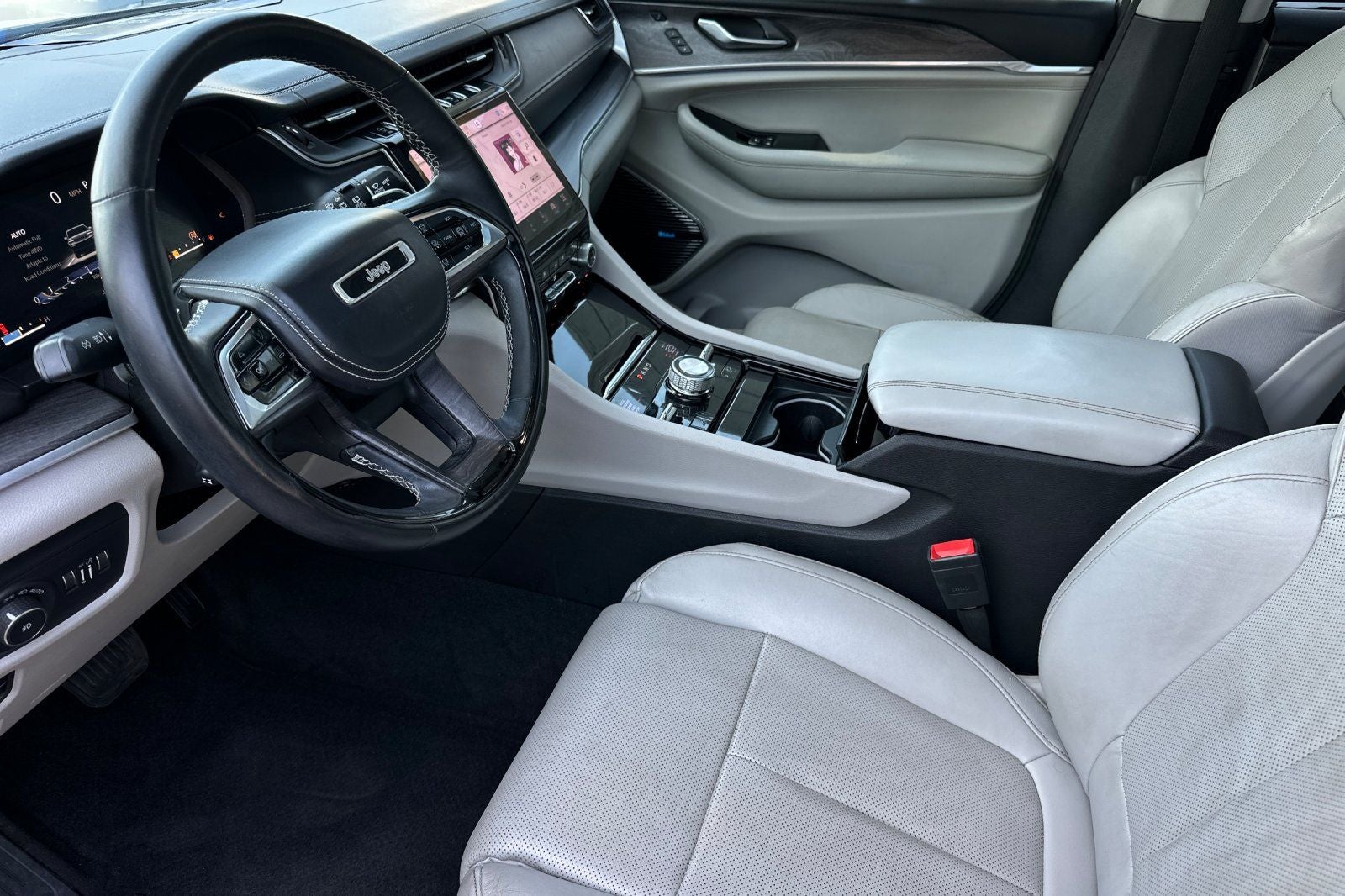 2022 Jeep Grand Cherokee L Overland