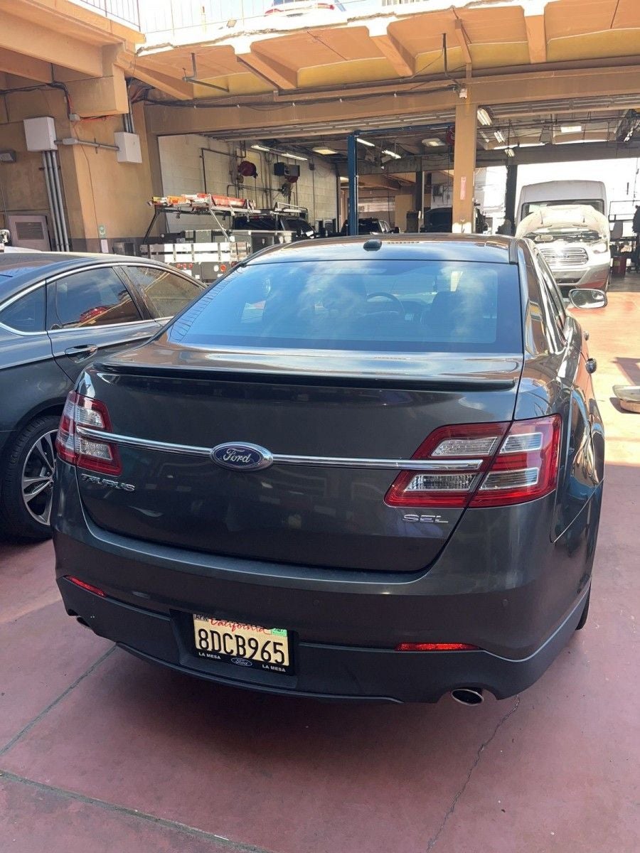 2018 Ford Taurus SEL