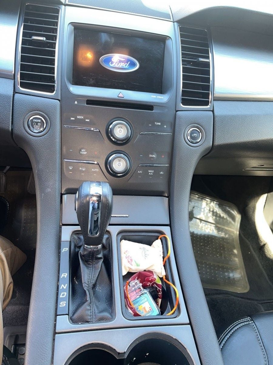 2018 Ford Taurus SEL