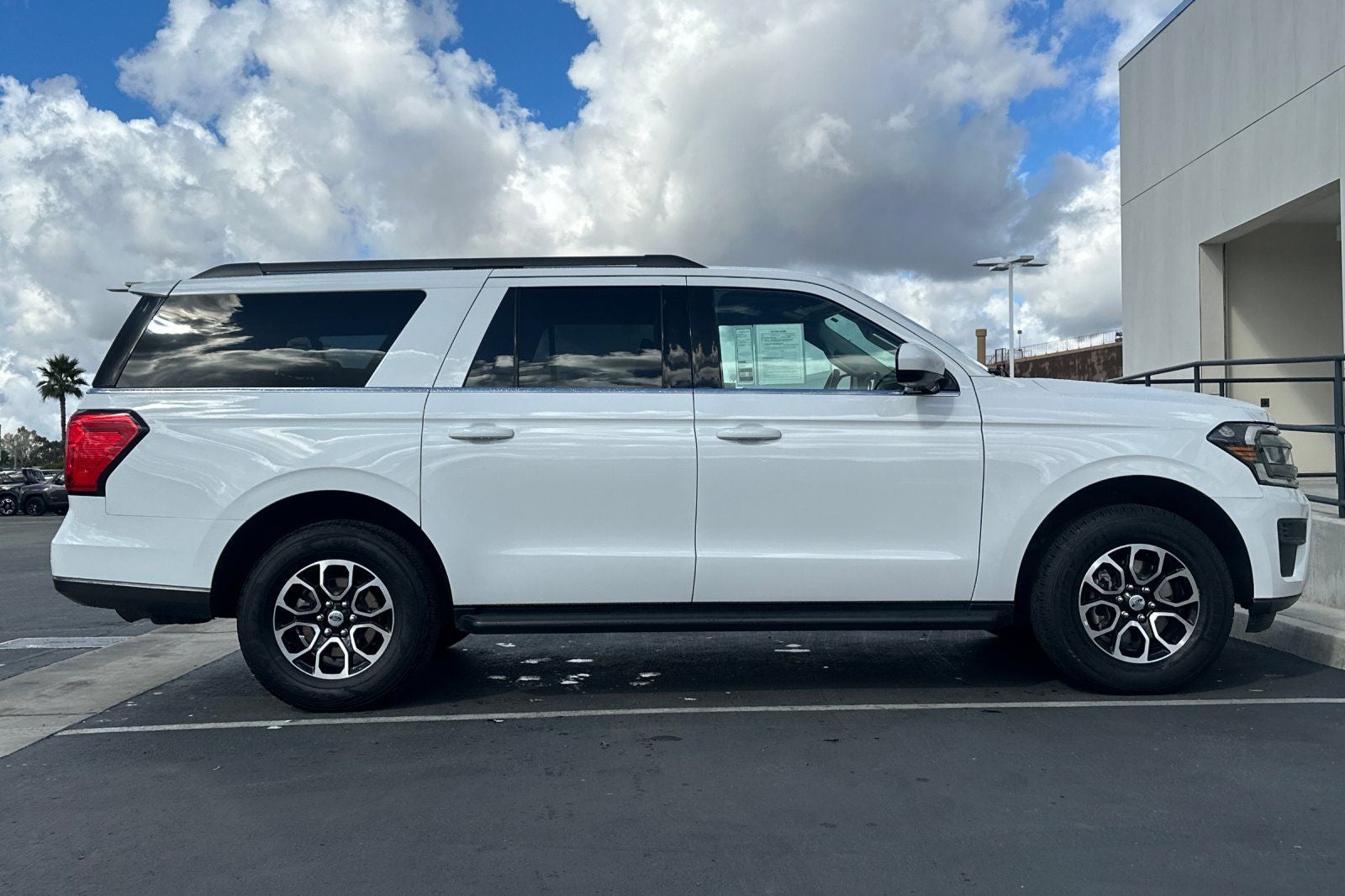 2024 Ford Expedition Max XLT