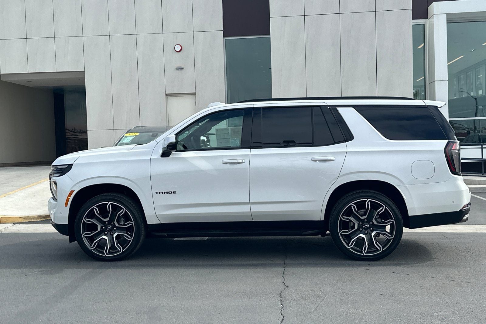 2025 Chevrolet Tahoe RST