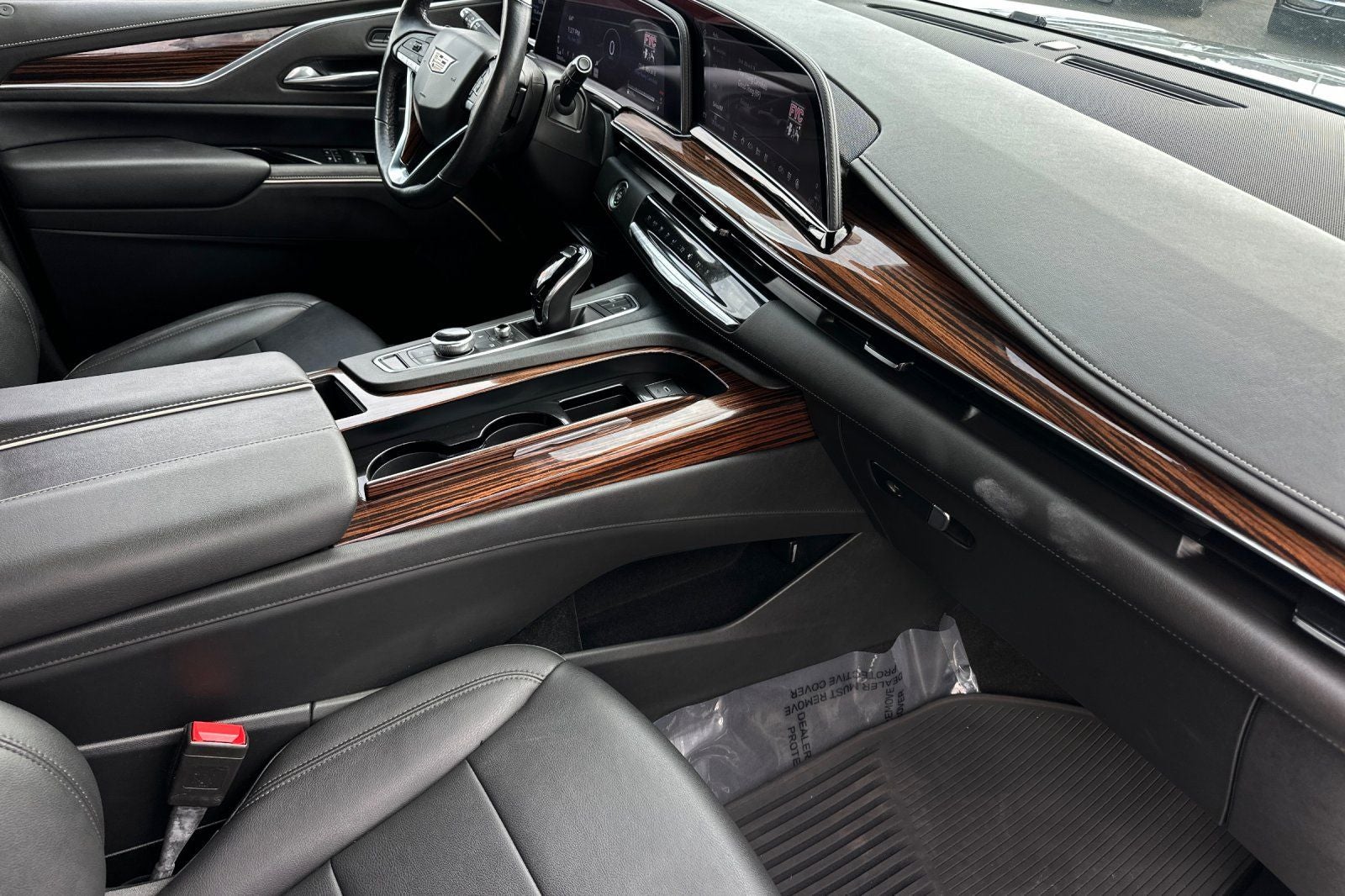 2022 Cadillac Escalade ESV Luxury