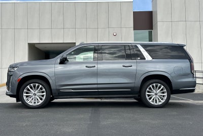 2022 Cadillac Escalade ESV Luxury