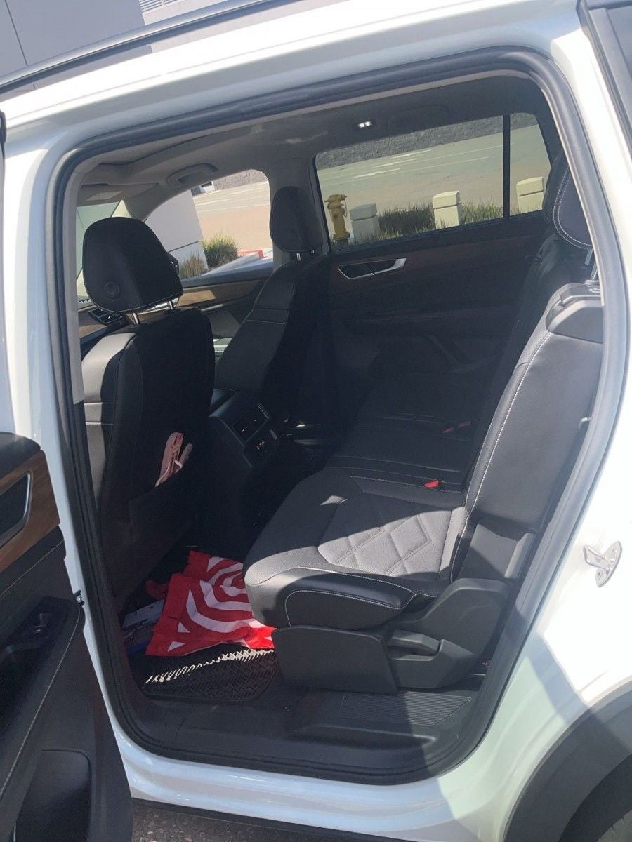 2024 Volkswagen Atlas 2.0T SE w/Technology