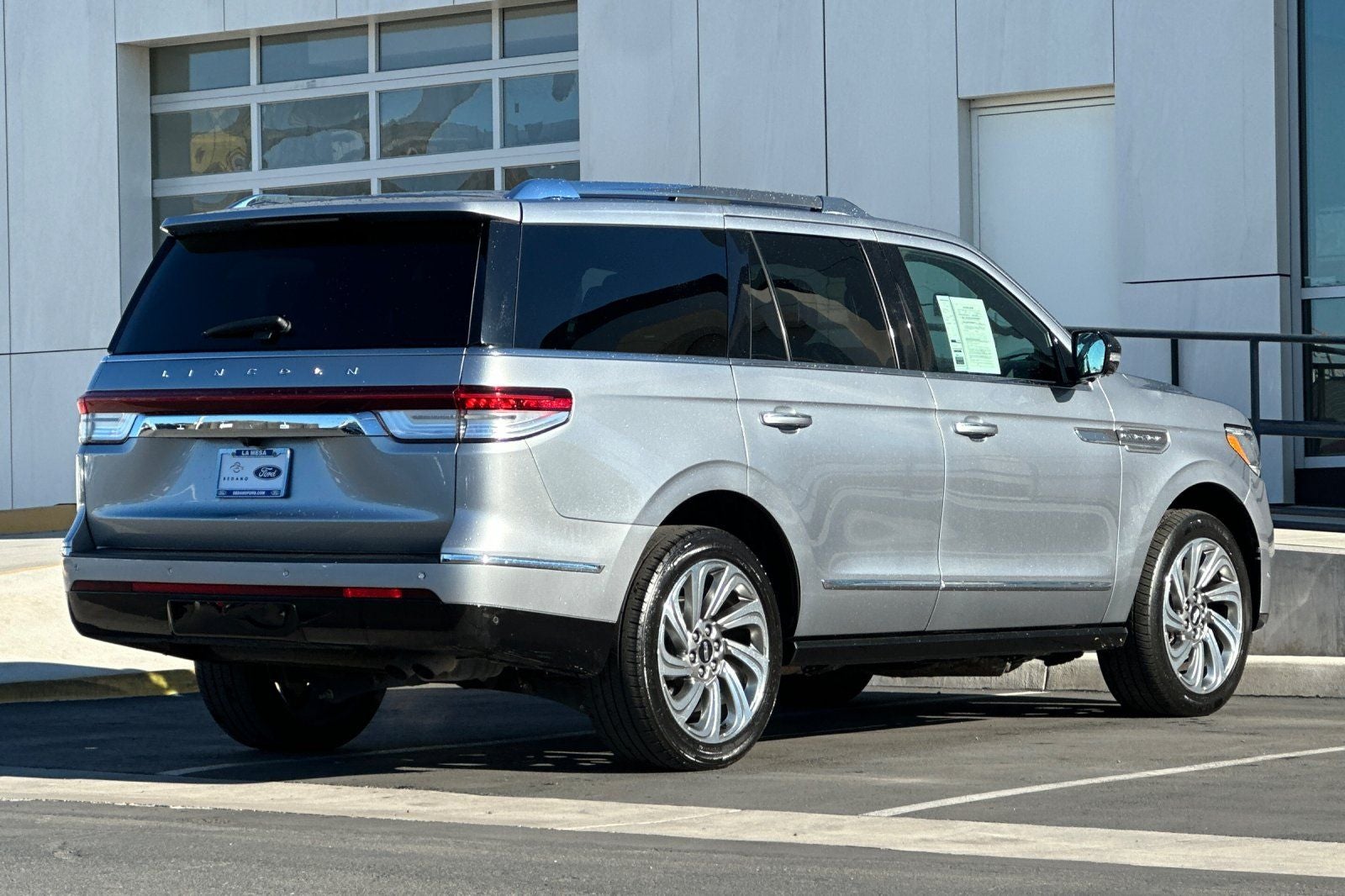 2024 Lincoln Navigator Premiere