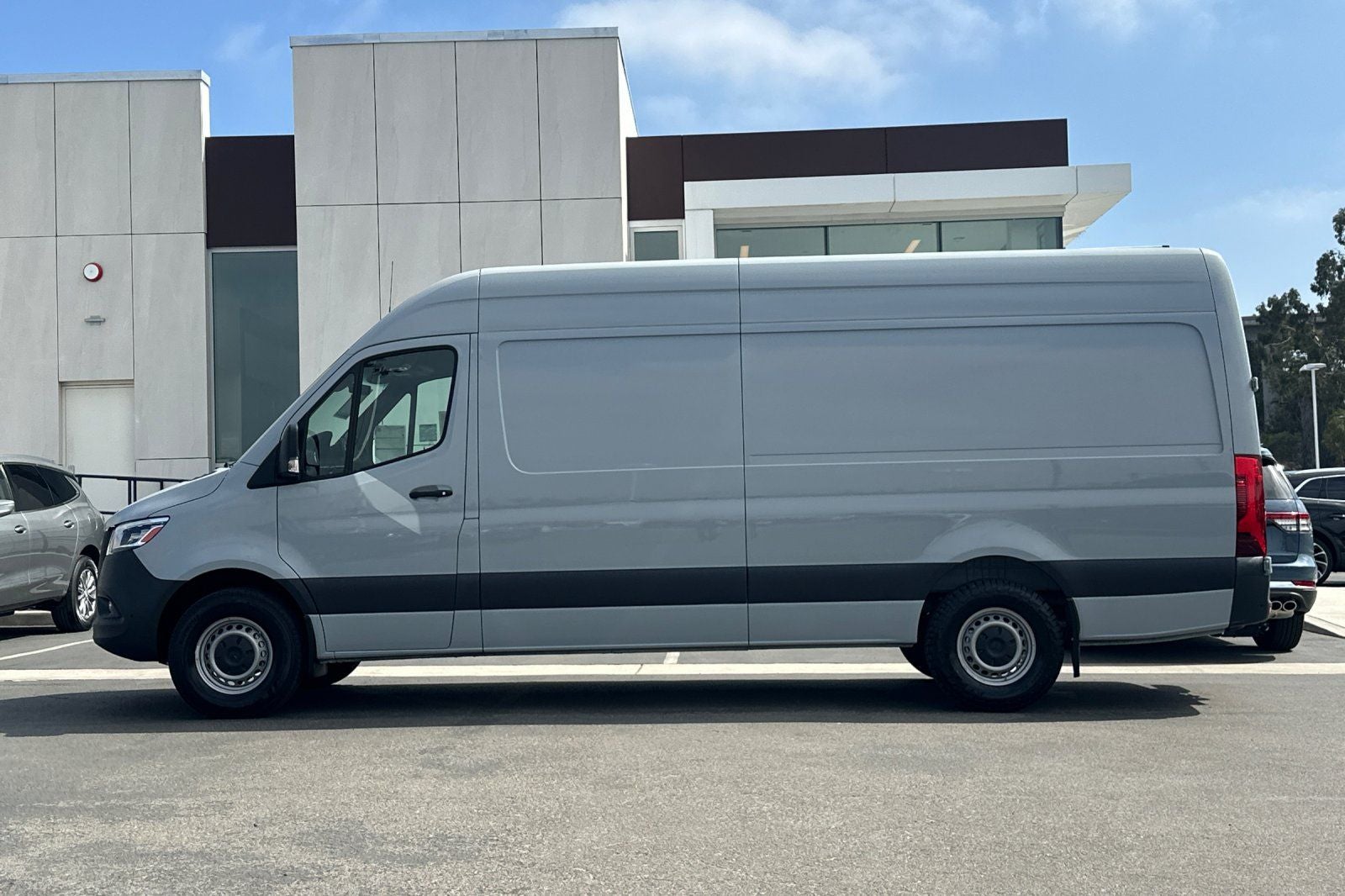2023 Mercedes-Benz Sprinter 2500 Cargo 170 WB High Roof