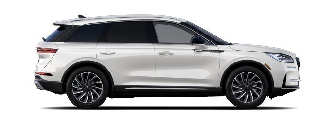 The passenger side of a Lincoln Corsair® SUV is shown in the Ceramic Pearl extra-cost exterior paint option. | Sedano Lincoln in La Mesa CA