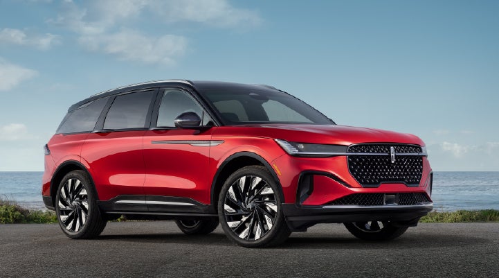 A 2025 Lincoln Nautilus® Reserve model is shown with the stylish available Jet Appearance Package. | Sedano Lincoln in La Mesa CA