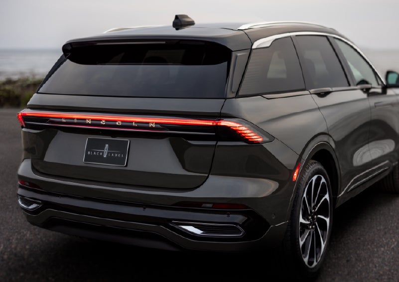 The rear of a 2025 Lincoln Black Label Nautilus® SUV displays full LED rear lighting. | Sedano Lincoln in La Mesa CA