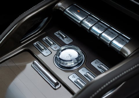 A crystal-inspired volume knob is shown in the center floor console of a 2026 Lincoln Nautilus® SUV. | Sedano Lincoln in La Mesa CA